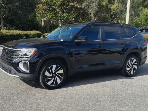 New 2026 Volkswagen Atlas SE image 4