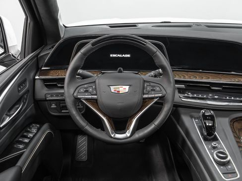 Used 2022 Cadillac Escalade Sport Platinum image 7