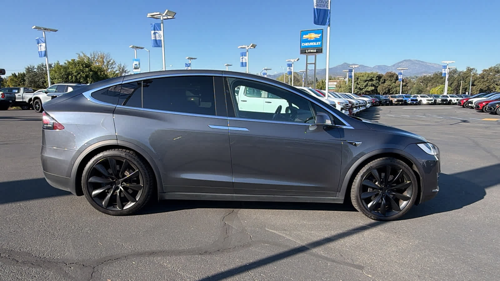 Used 2019 Tesla Model X 75D AWD/4WD image 4