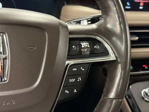 Certified 2022 Lincoln Nautilus Reserve AWD/4WD image 21