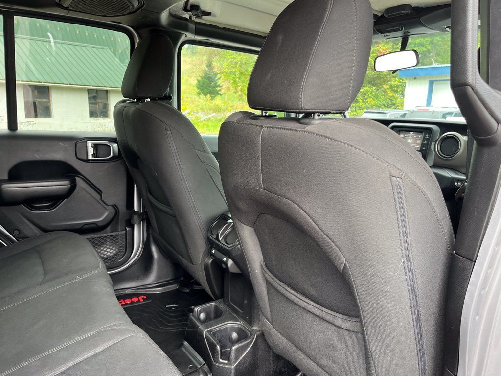 Used 2018 Jeep Wrangler Unlimited Sport S AWD/4WD image 31