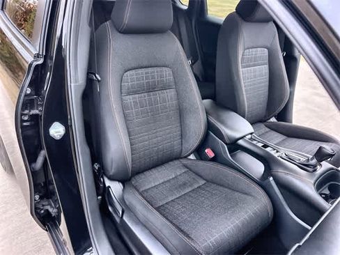 Certified 2025 Honda HR-V Sport image 12