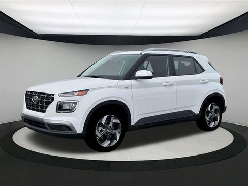 New 2026 Hyundai Venue SEL image 2