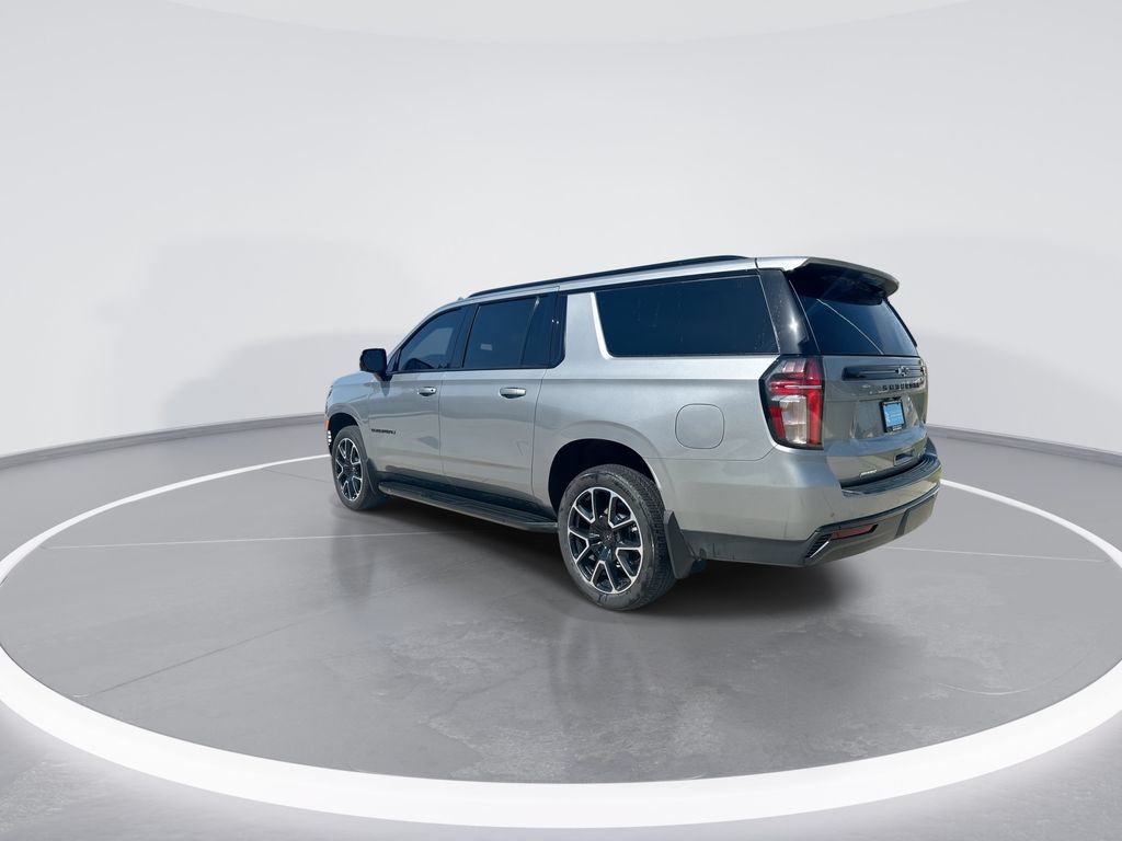 Used 2024 Chevrolet Suburban RST w/ Luxury Package AWD/4WD image 6