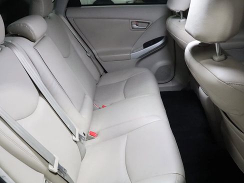 Used 2015 Toyota Prius Two image 13