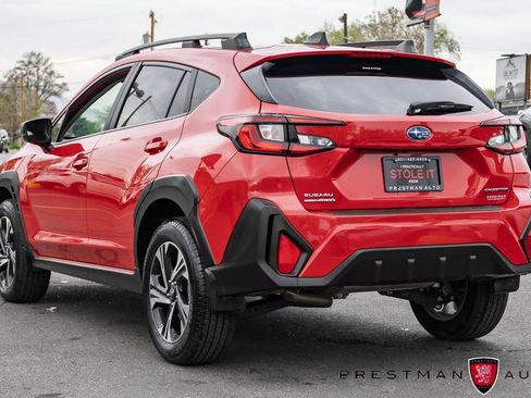 Used 2025 Subaru Crosstrek 2.0i Premium image 13