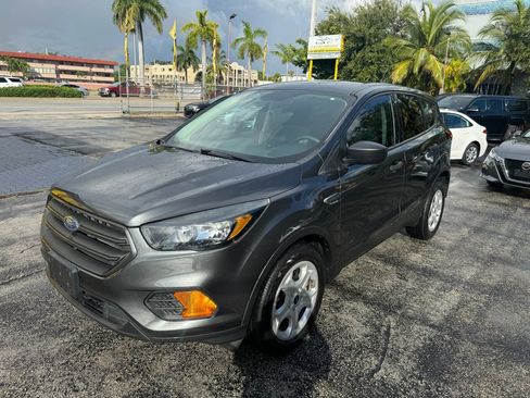 Used 2019 Ford Escape S FWD image 3