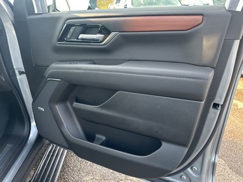 New 2026 GMC Yukon XL Denali w/ Sun & Power Step Package image 21