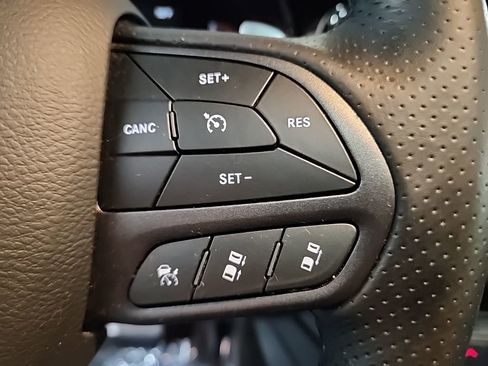 Used 2022 Dodge Durango GT image 34