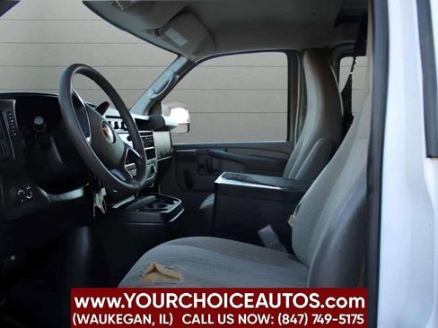 Used 2012 Chevrolet Express 2500 image 17