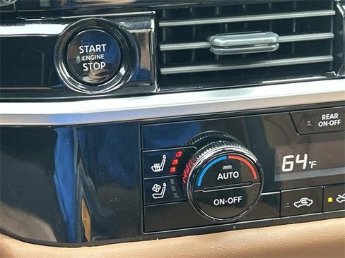 Used 2025 Nissan Pathfinder Platinum w/ Cargo Package image 32