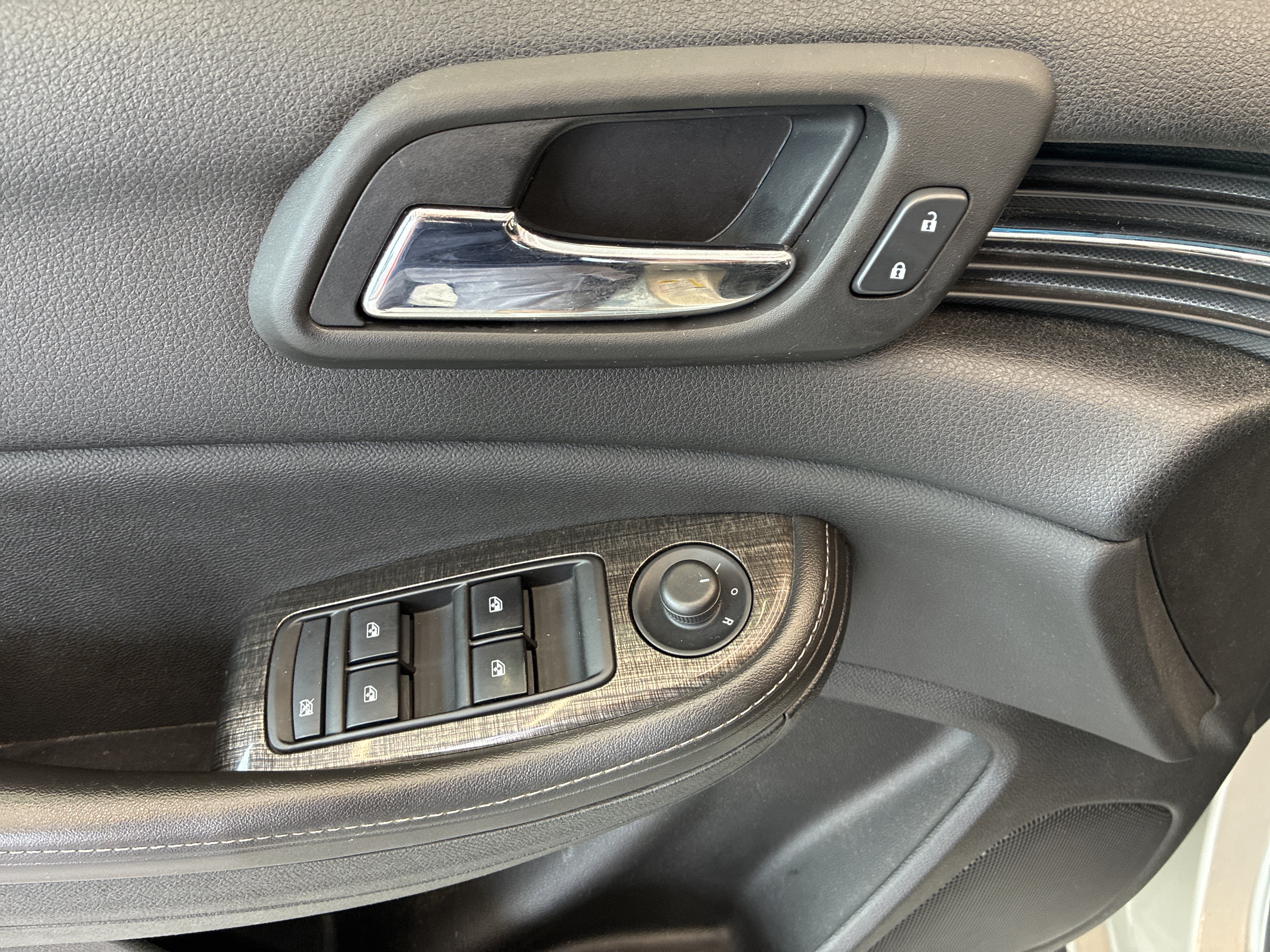Used 2015 Chevrolet Malibu LT w/ Power Convenience Package FWD image 19
