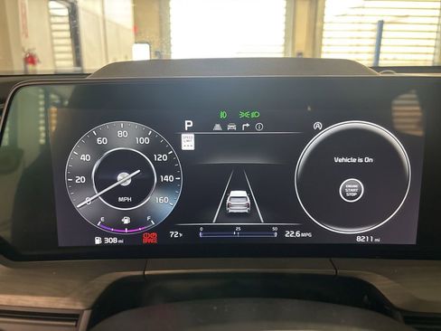 Used 2025 Kia Telluride SX Prestige X-Line image 3