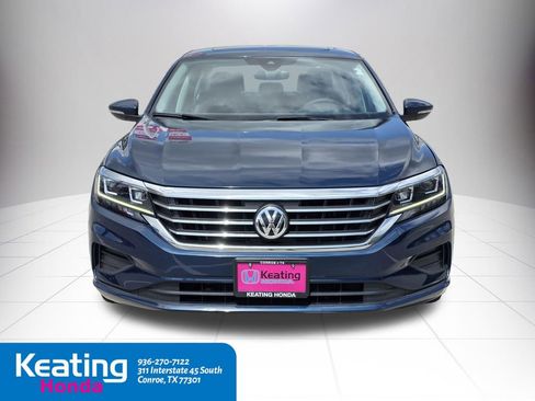 Used 2021 Volkswagen Passat 2.0T SE image 4