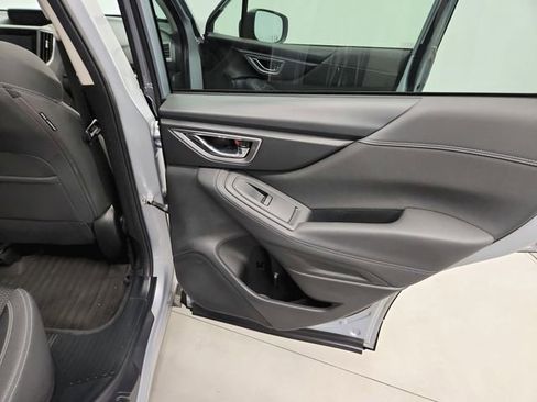Used 2021 Subaru Forester Premium image 39