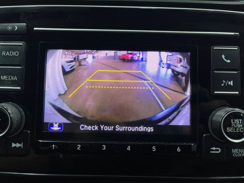 Used 2020 Honda CR-V LX image 10