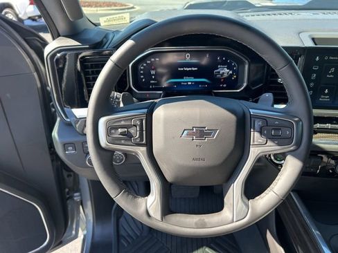 Used 2026 Chevrolet Silverado 1500 LT Trail Boss w/ Convenience Package II image 18