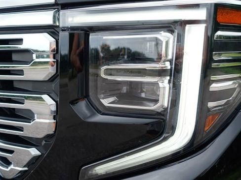 Used 2024 GMC Sierra 1500 Denali w/ Technology Package image 38