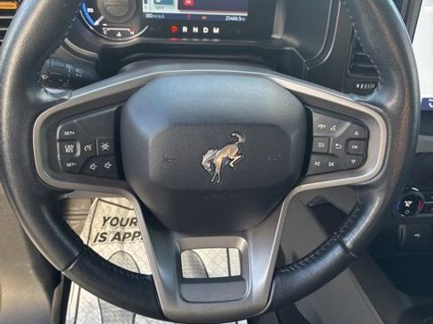 Used 2023 Ford Bronco Badlands w/ Sasquatch Package image 14