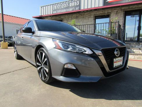 Used 2022 Nissan Altima 2.5 SR image 6
