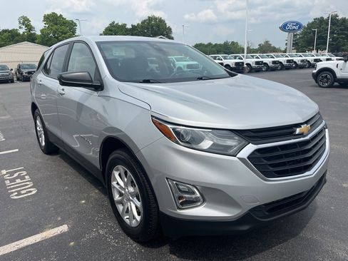 Used 2020 Chevrolet Equinox LS w/ LS Convenience Package image 7