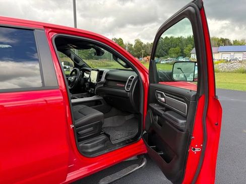 Used 2023 RAM 1500 Big Horn AWD/4WD image 32