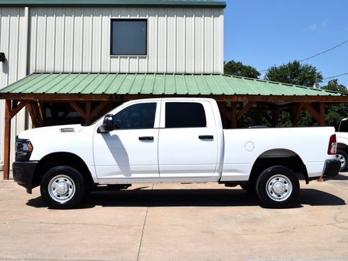 Used 2023 RAM 2500 Tradesman AWD/4WD image 2