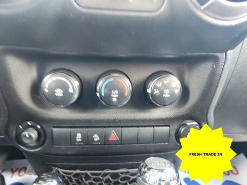 Used 2017 Jeep Wrangler Sport w/ Quick Order Package 24S AWD/4WD image 32