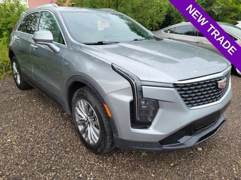 Used 2024 Cadillac XT4 Premium Luxury FWD image 1