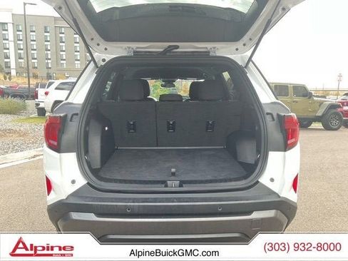 Used 2025 GMC Terrain Elevation image 17