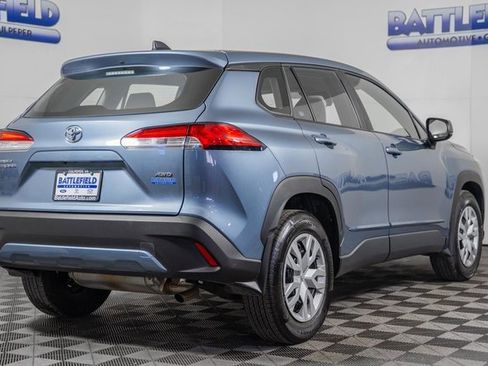 Certified 2024 Toyota Corolla Cross L image 10