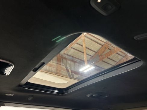 Certified 2024 Jeep Grand Wagoneer L Series III image 48