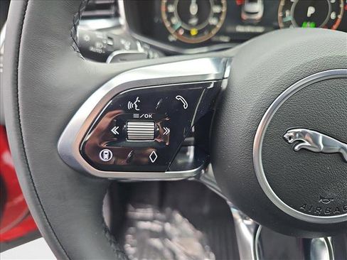 New 2026 Jaguar F-PACE R-Dynamic S image 18