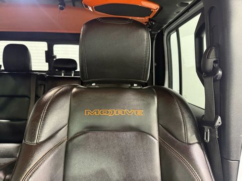 Used 2021 Jeep Gladiator Mojave image 24