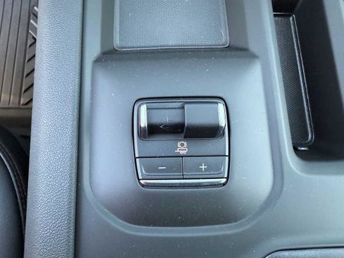 New 2025 GMC Sierra 2500 AT4 w/ AT4 Premium Plus Package image 13