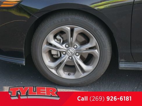 Used 2024 Honda Accord EX image 40