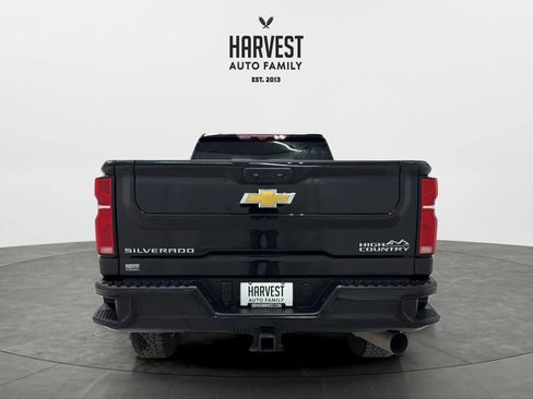 Used 2024 Chevrolet Silverado 2500 High Country w/ Technology Package image 5