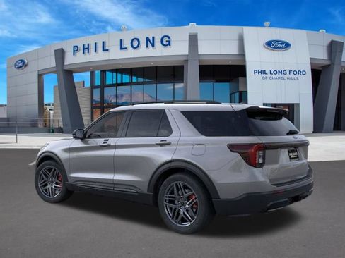 New 2026 Ford Explorer ST-Line w/ ST-Line Street Pack AWD/4WD image 4