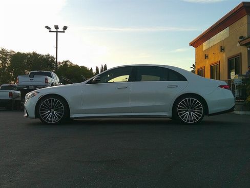 Used 2023 Mercedes-Benz S 580 4MATIC Sedan image 5