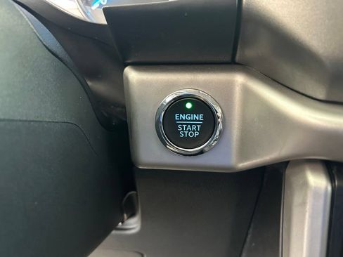 Used 2024 Ford Expedition XLT AWD/4WD image 49