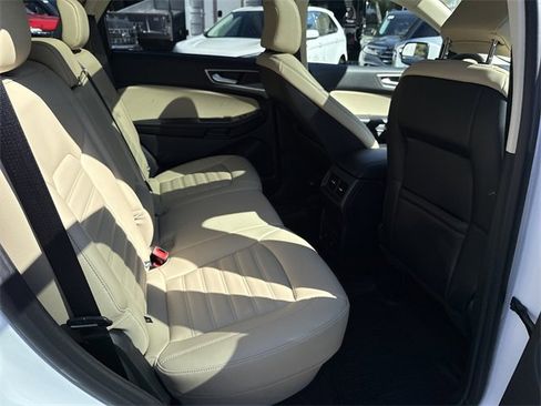 Used 2022 Ford Edge SEL w/ Convenience Package image 31