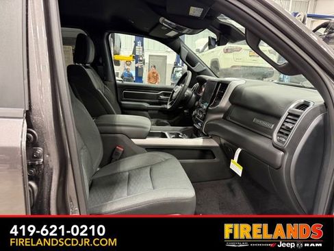 New 2026 RAM 1500 4x4 Crew Cab image 20