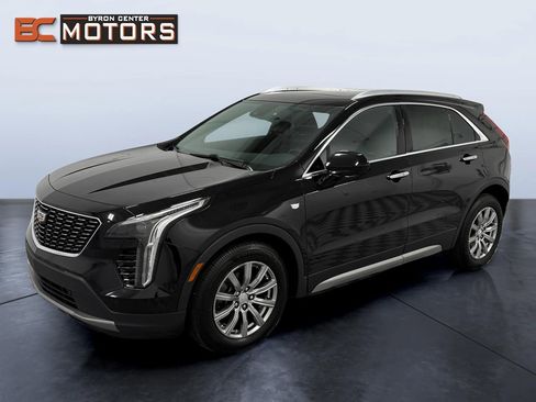 Used 2019 Cadillac XT4 Premium Luxury image 1