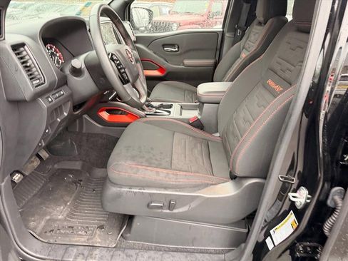 Used 2024 Nissan Frontier PRO-4X w/ Off-Road Protection Package image 7