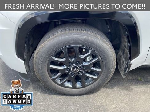 Certified 2024 Toyota Sequoia Platinum AWD/4WD image 9