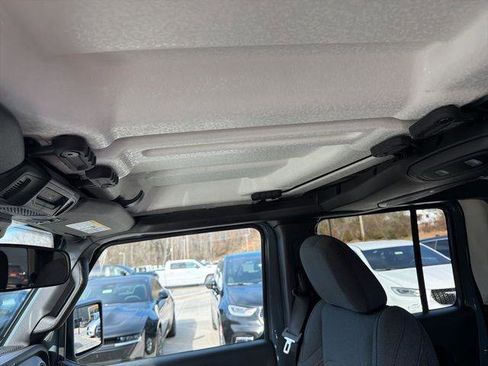 New 2026 Jeep Gladiator Willys image 15