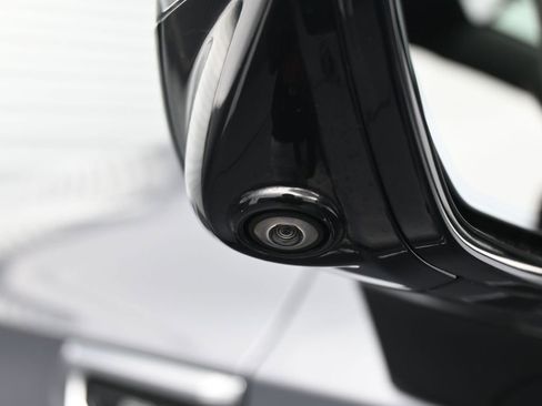 Used 2022 GMC Yukon Denali w/ Denali Premium Package image 59