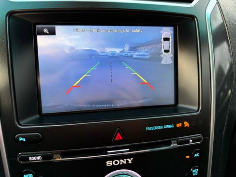 Used 2016 Ford Explorer Sport image 33