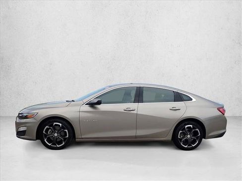 Used 2022 Chevrolet Malibu LT FWD image 2