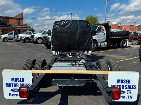 Used 2027 Ford E-350 and Econoline 350 Super Duty w/ Power Equipment Group RWD image 8